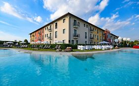 Hotel Parchi Del Garda